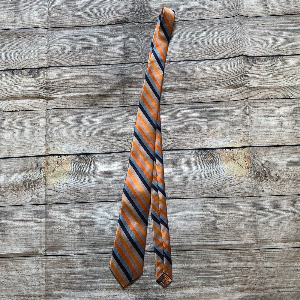 Jhane Barnes Tie